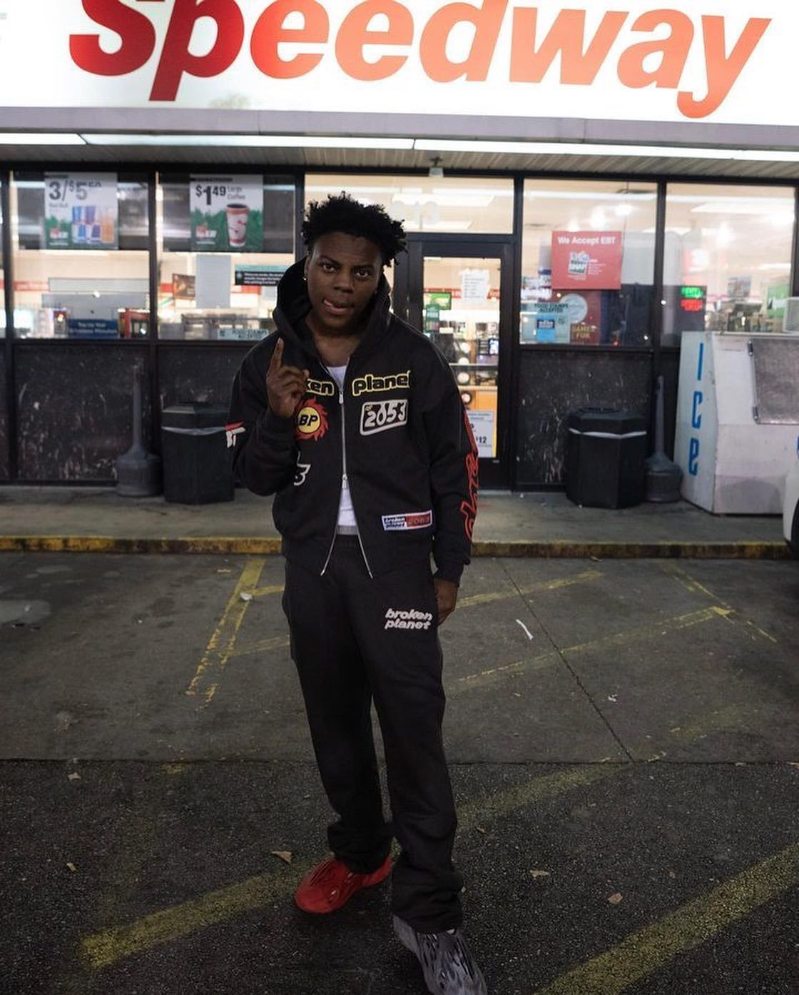 Br*ken Planet - Set The future is here